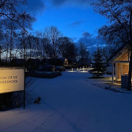 Tiny House - Optioneel Met Hottub Apartment Dokkum Bagian luar foto