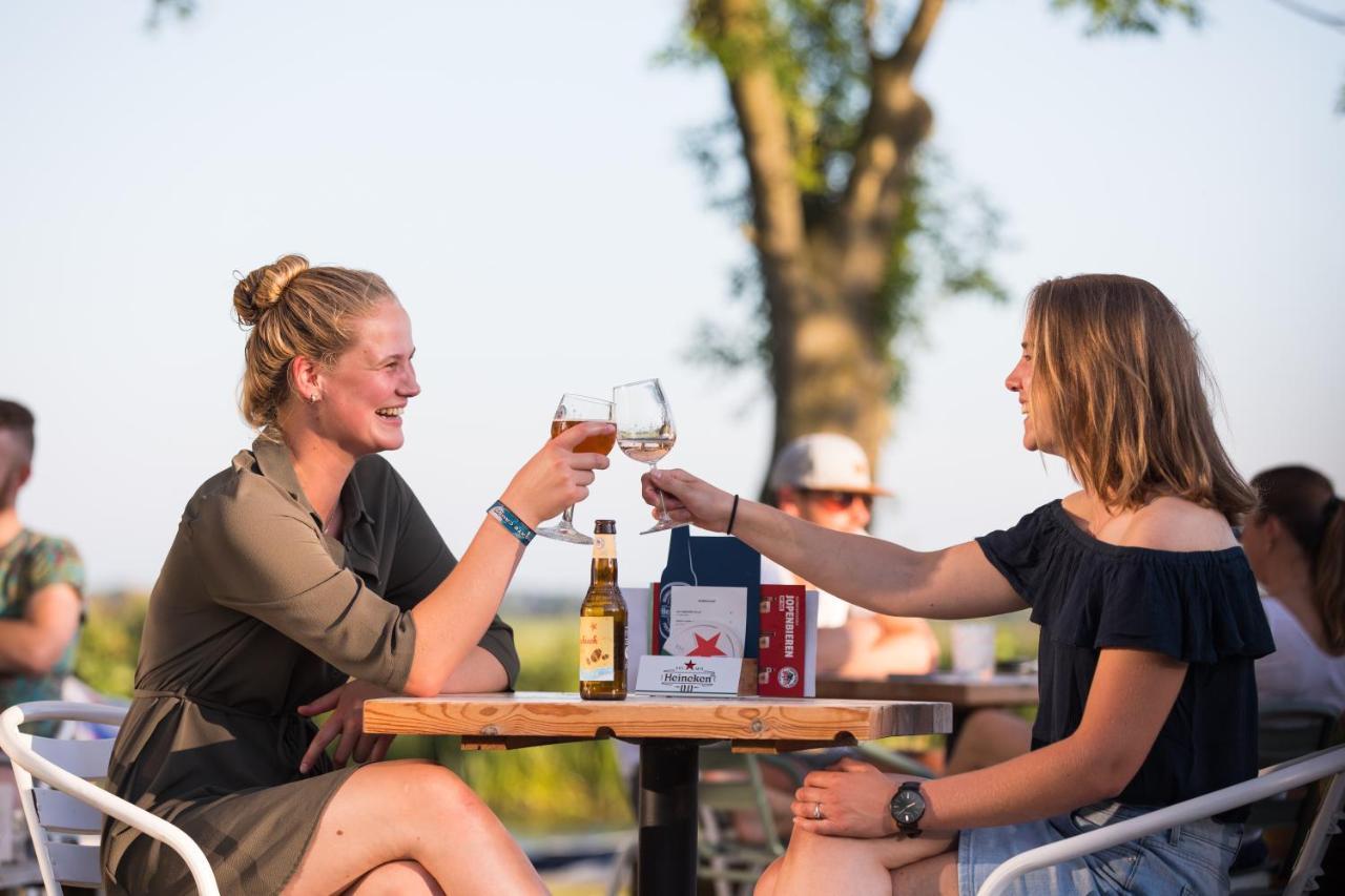 Tiny House - Optioneel Met Hottub Apartment Dokkum Bagian luar foto