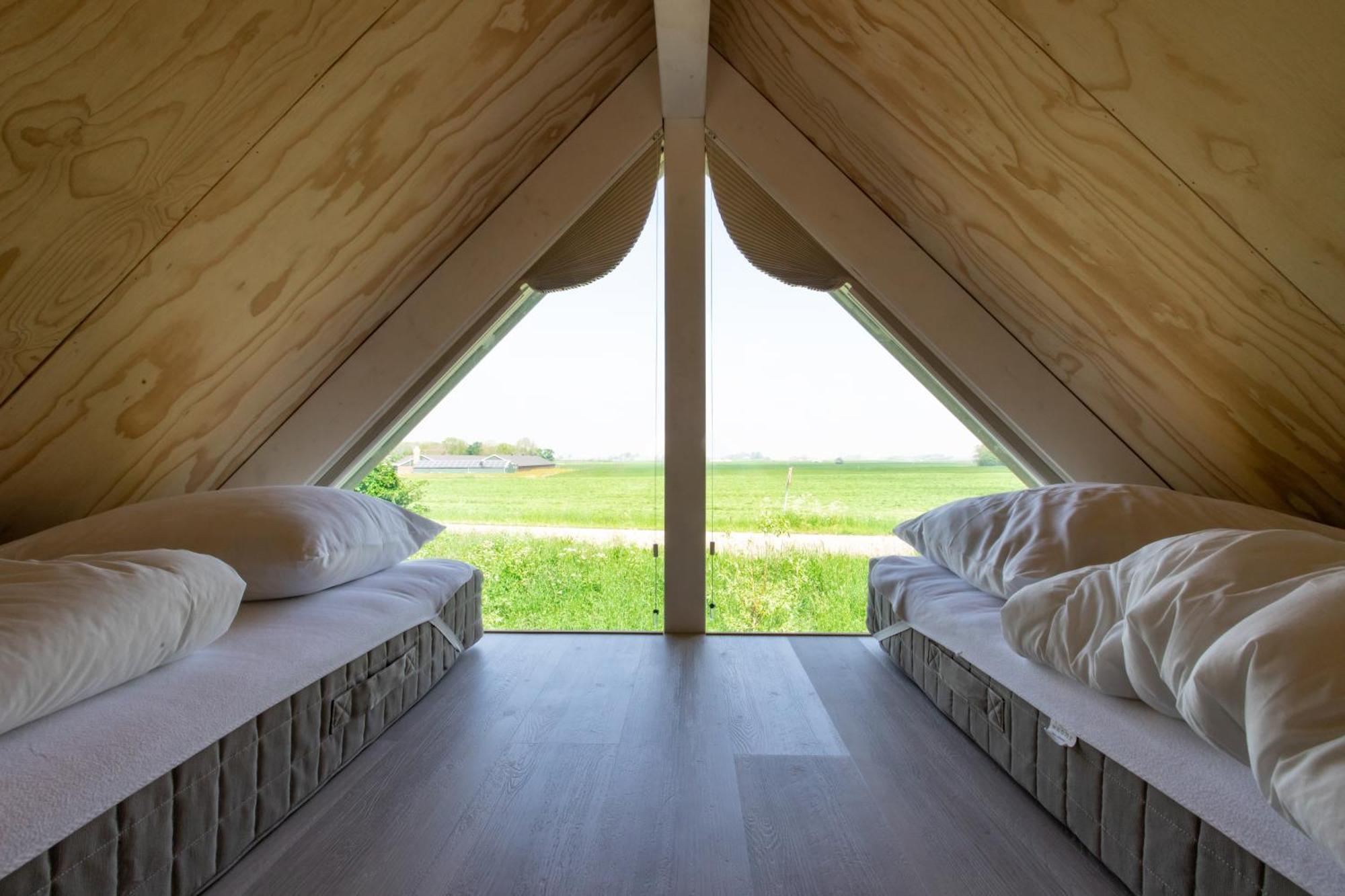 Tiny House - Optioneel Met Hottub Apartment Dokkum Bagian luar foto