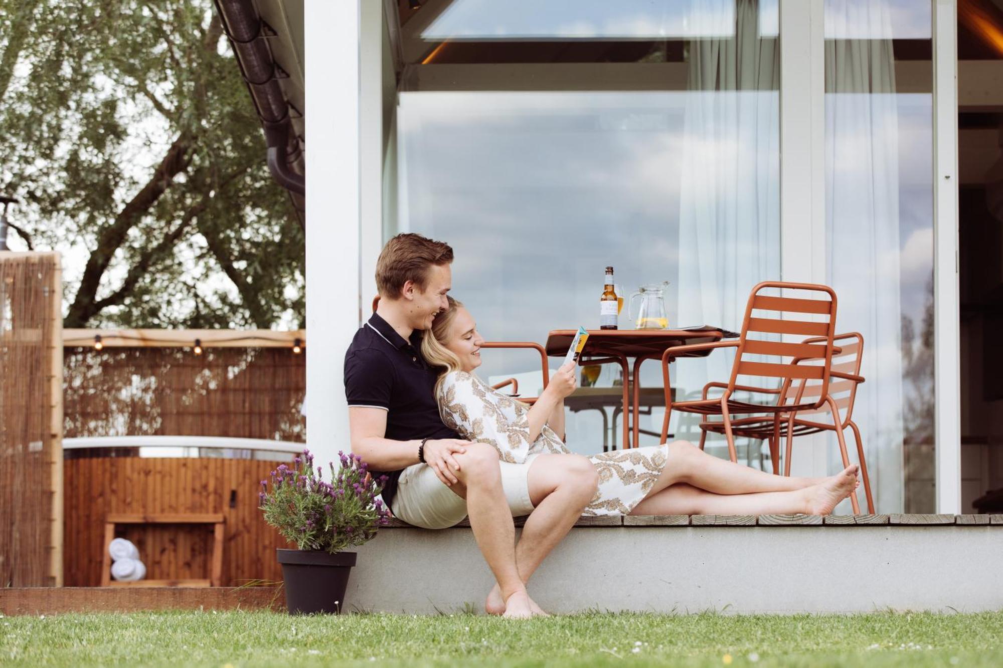Tiny House - Optioneel Met Hottub Apartment Dokkum Ruang foto